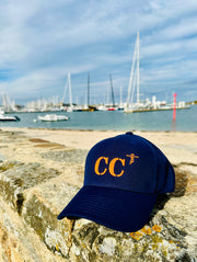 Casquette marine de votre port d'attache CC Concarneau de la marque Quartier iode sans filet à l'arrière.